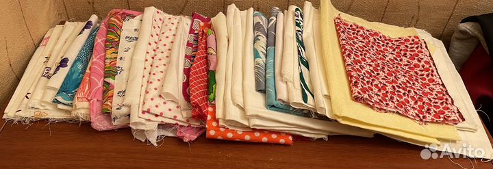 Отрез ткани (шерсть/шелк/ситец/лен/мешковина и др)