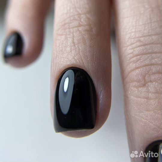 Мастер маникюра и педикюра