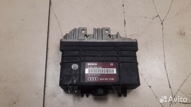 Блок управления двигателем (Audi 80)