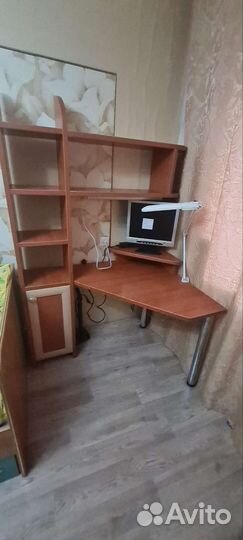 Компьютерный стол