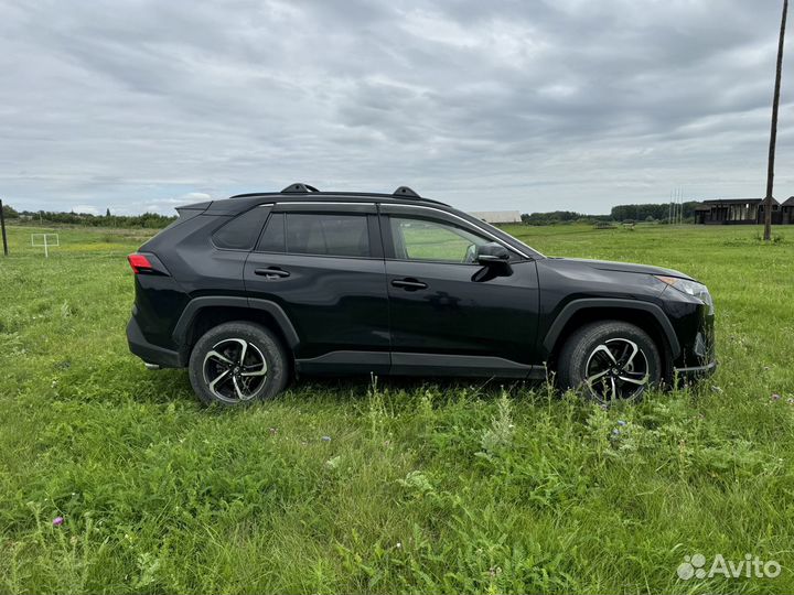 Toyota RAV4 2.5 AT, 2019, 62 000 км