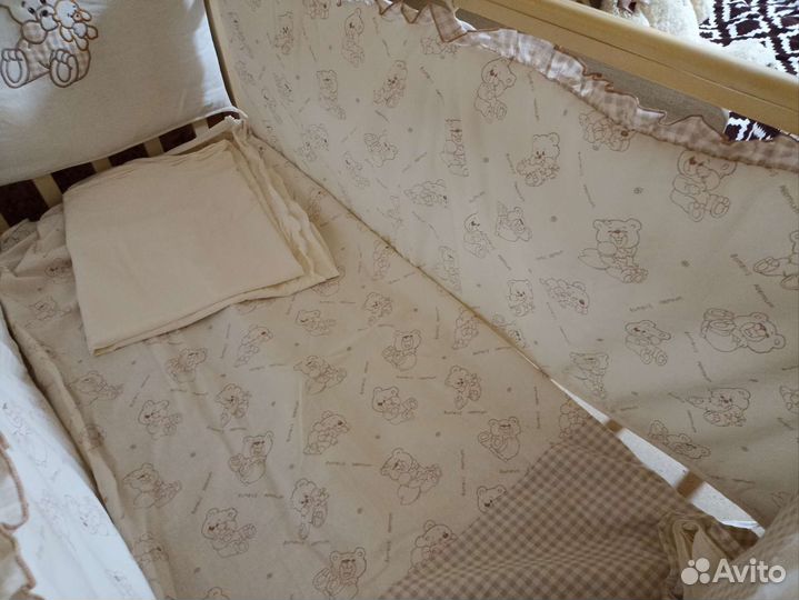 Комплект бортиков в кроватку