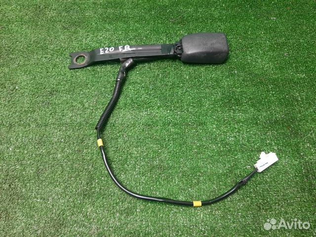 Замок ремня безопасности передний правый Toyota A