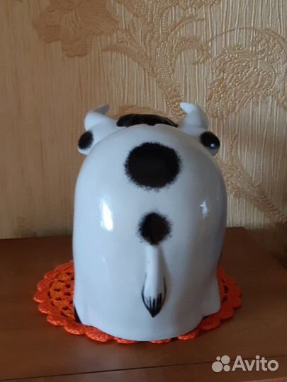 Фигурки фарфоровые