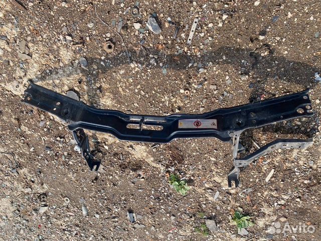 Передняя панель (Телевизор) Volkswagen Golf 3