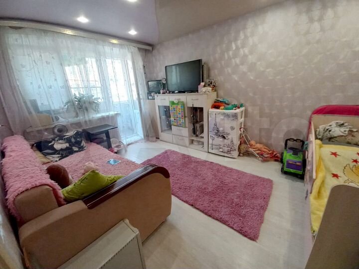 2-к. квартира, 42 м², 3/5 эт.