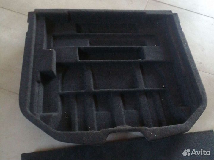 Полка багажника на вольво v 60