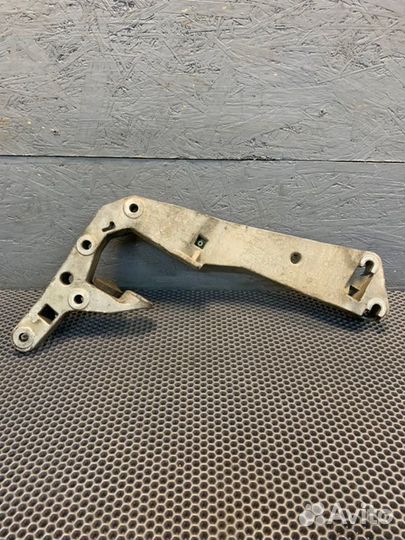 Кронштейн АКПП Bmw X7 G07 M-pack B57D30 2020