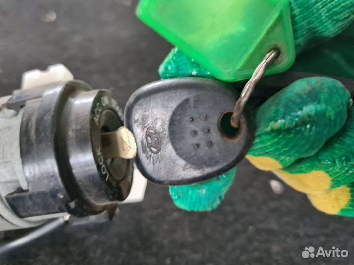 Замок зажигания Hyundai Solaris 2012