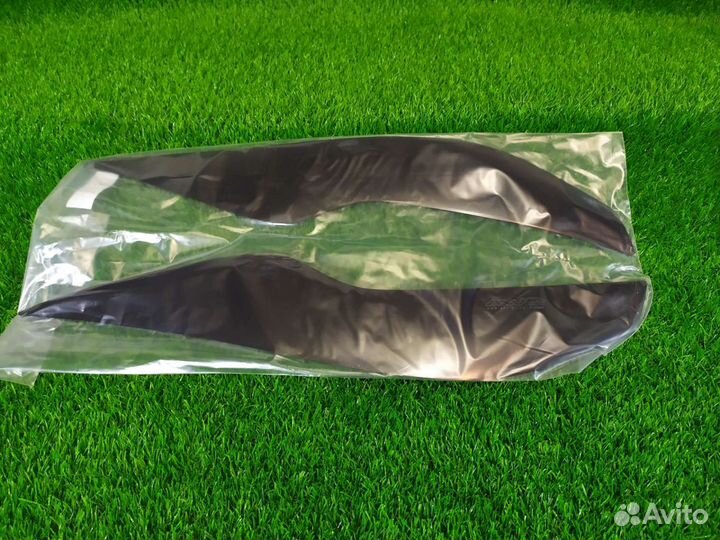 Реснички на фары Ford Focus 2009