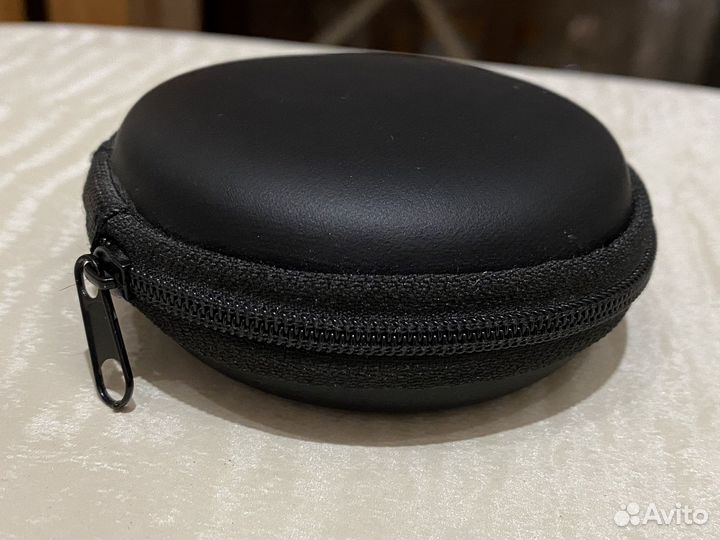 Чехол-футляр для наушников