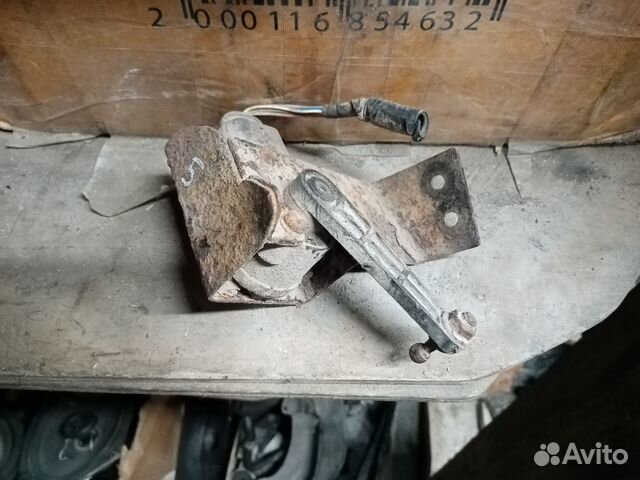 Датчик дорожного просвета на Хендай Соната 05г