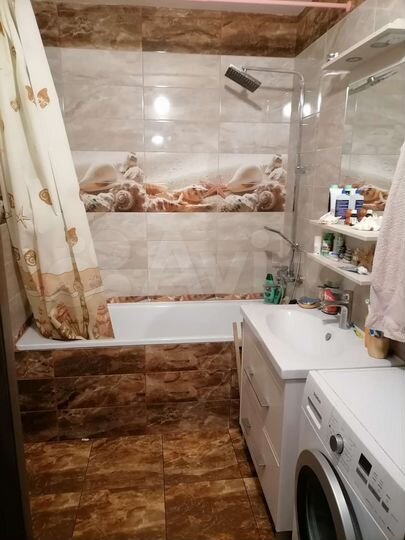 2-к. квартира, 72 м², 9/9 эт.