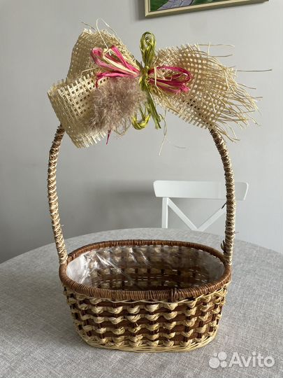 Плетеные корзинкидля цветов и фруктов