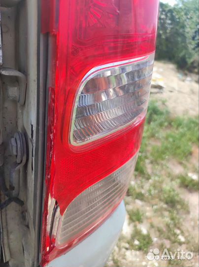 Фара задняя Mitsubishi L200