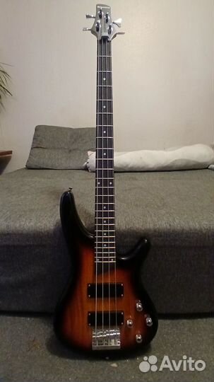 Бас-гитара 