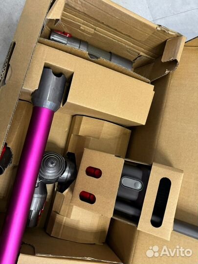 Пылесос Dyson v11