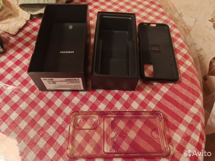 Samsung Galaxy S20, 8/128 ГБ