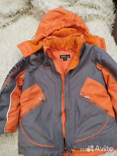 Куртка демисезонная