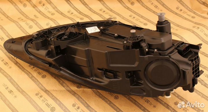 Porsche cayenne 3 III 9Y0 17+ фара лево full LED