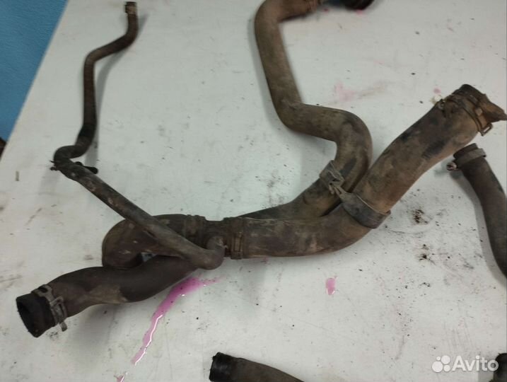 Octavia a5 патрубок охлаждения радиатора