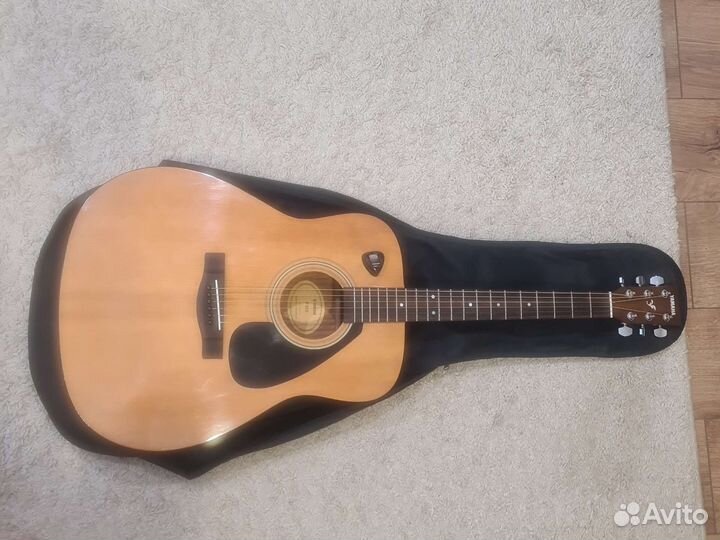 Акустическая гитара yamaha f310 бу