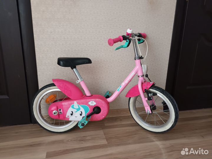 Детский велосипед btwin с дополнительными колесами