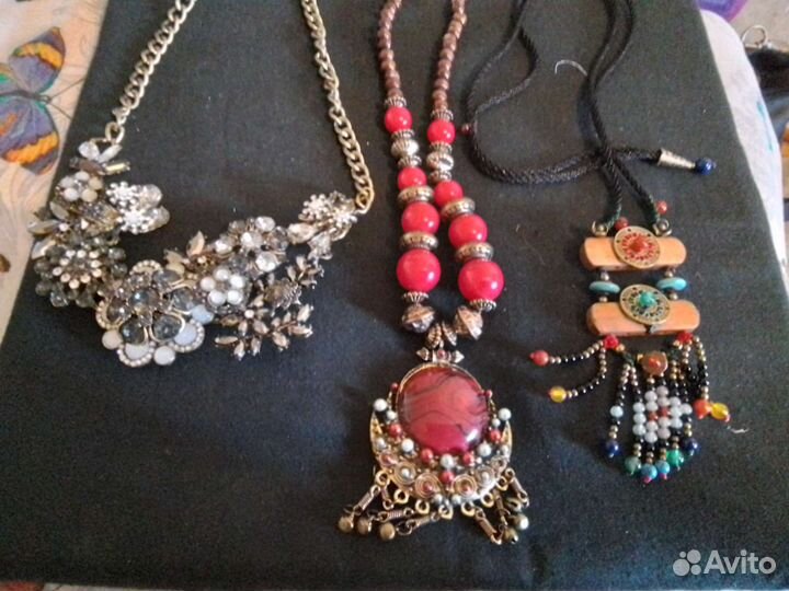 Разные колье
