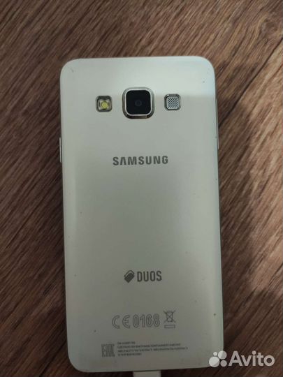 Телефон Samsung galaxy a3