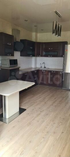 3-к. квартира, 112 м², 7/10 эт.