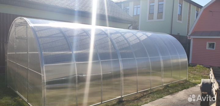 Теплицы Арочные Капелька Прямостенные