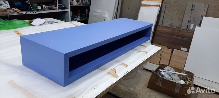 Тумба под телевизор подвесная