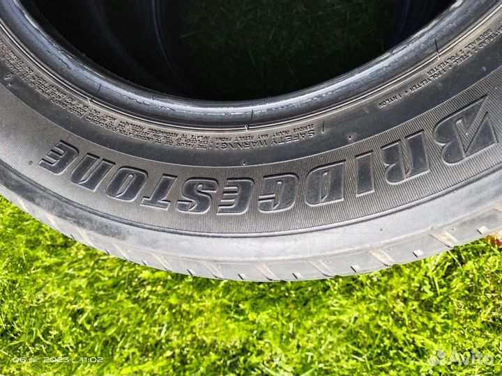 Bridgestone Dueler A/T 225/65 R17
