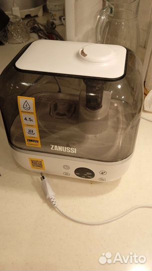 Увлажнитель воздуха новый zanussi