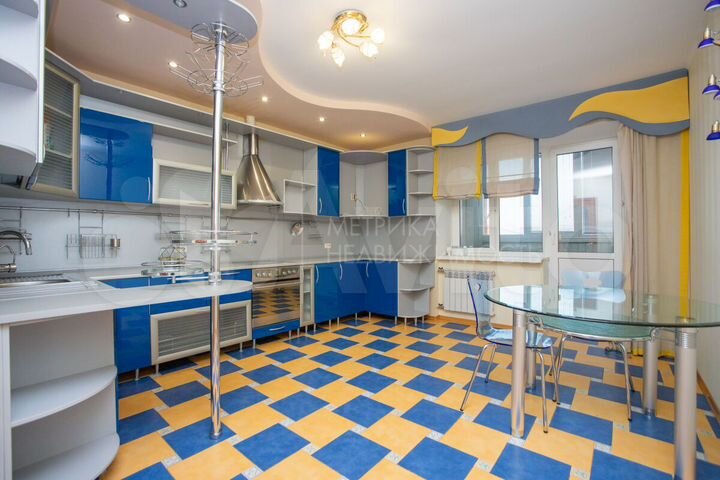 3-к. квартира, 103,2 м², 10/10 эт.