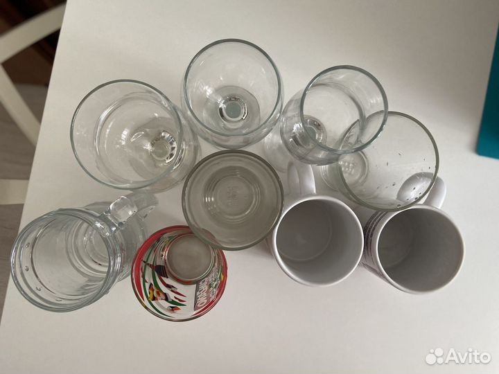 Стаканы, бокалы, кружки