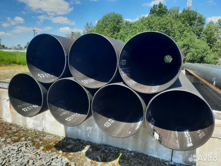 Лежалые металлические трубы от 720 мм до 1420 мм
