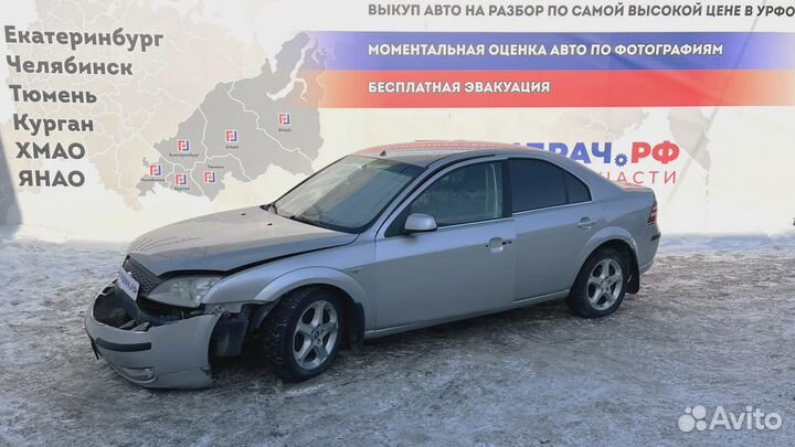 Стекло двери задней левой (форточка) Ford Mondeo 3 (B4Y) 1346078