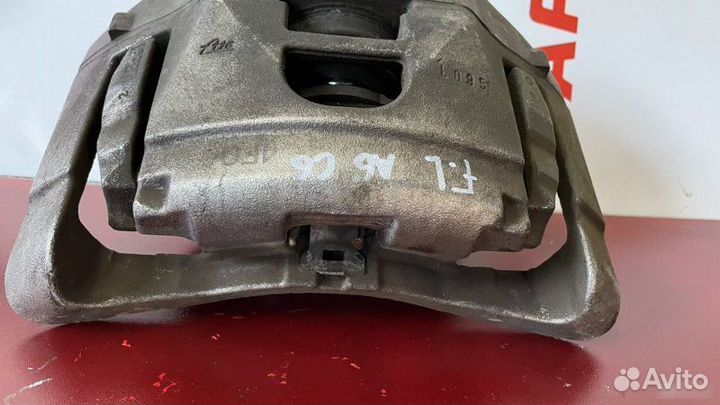 Суппорт передний левый Audi A6 C6 2.8 FSI