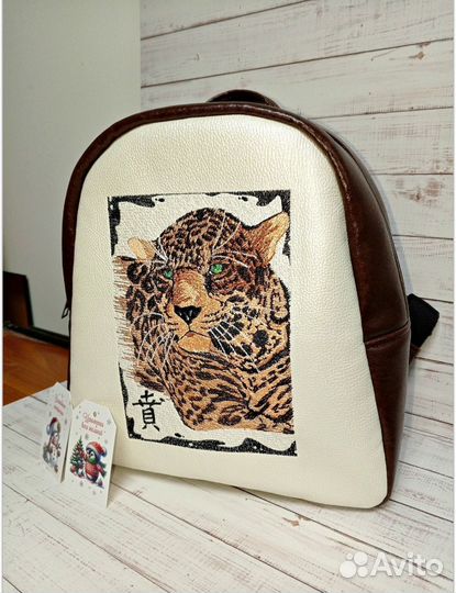 Рюкзак с вышивкой