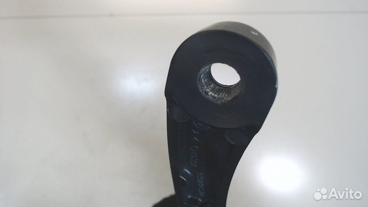 Щеткодержатель Tesla Model 3, 2019