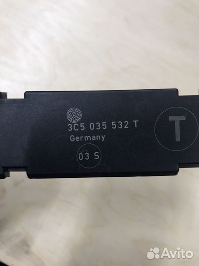 Антенна на заднее стекло Passat B7