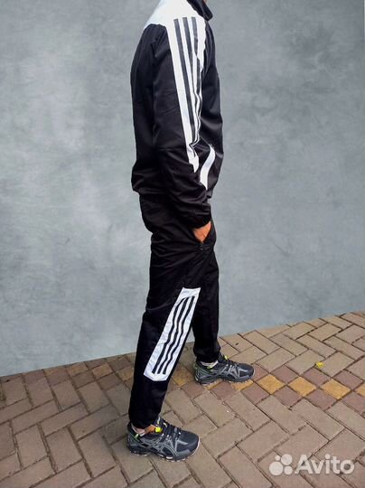 Спортивные костюмы Adidas