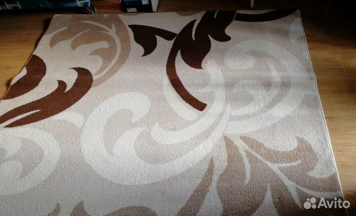 Продам ковер б/у