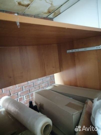 Компьютерный стол