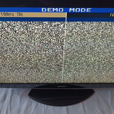 ЖК телевизор 42%22 Sharp Aquos LC-42RD2RU с дефектом