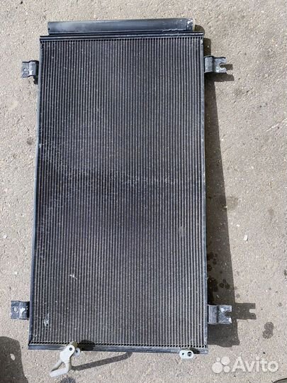 Радиатор кондиционера Mitsubishi Grandis NA4W