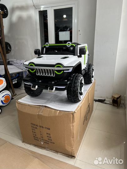 Детский электромобиль