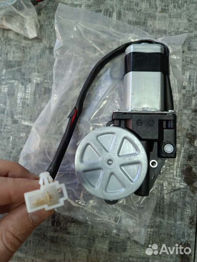 Моторчик стеклоподъёмника Mazda Titan 1991-1999