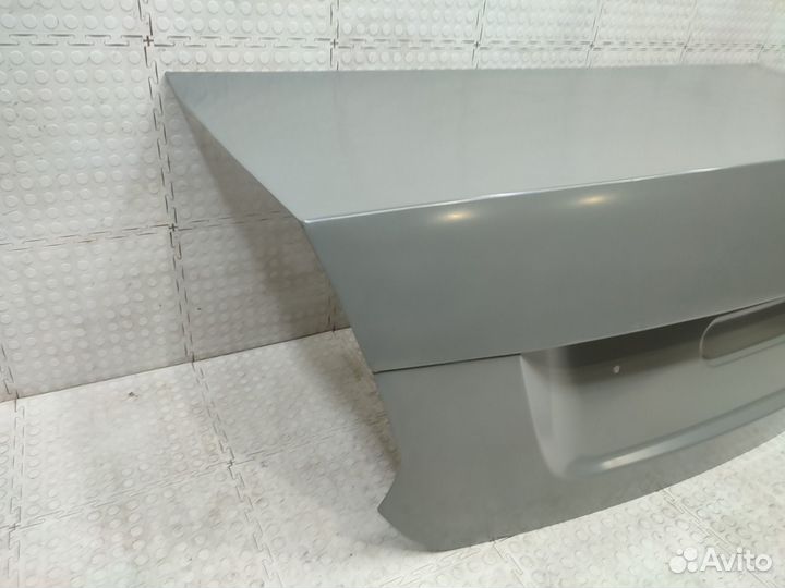 Крышка багажника Volkswagen Polo MK5 2011